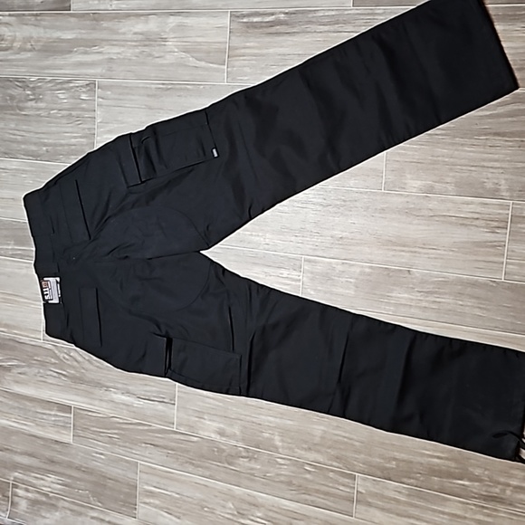5.11 Tactical Series Black Pants - Medium, Long Inseam - Picture 4 of 5